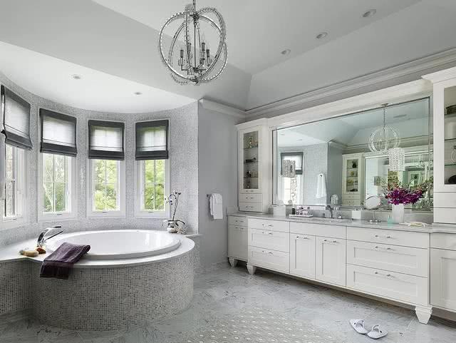 疫情當前遇上回南天，防疫究竟要開窗通風，還是關窗防濕？